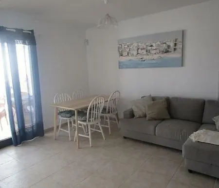 Varadero Nauplius Playa Blanca (Lanzarote)